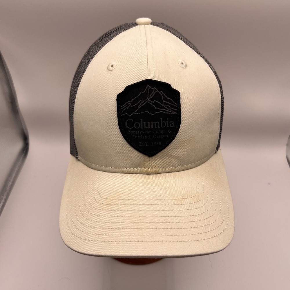 Columbia Sportswear Trucker Hat Mesh Snapback Cream Grey Mountain Patch XU1209